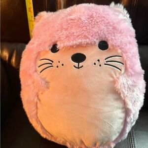 Seal pink fluffy Fuzz A Mallow -New